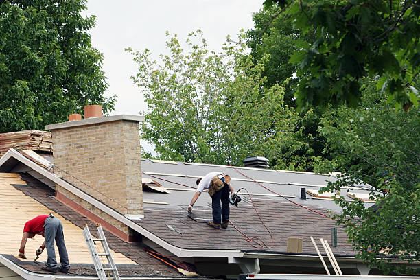 Best Flat Roof Repair Services  in Schlusser, PA